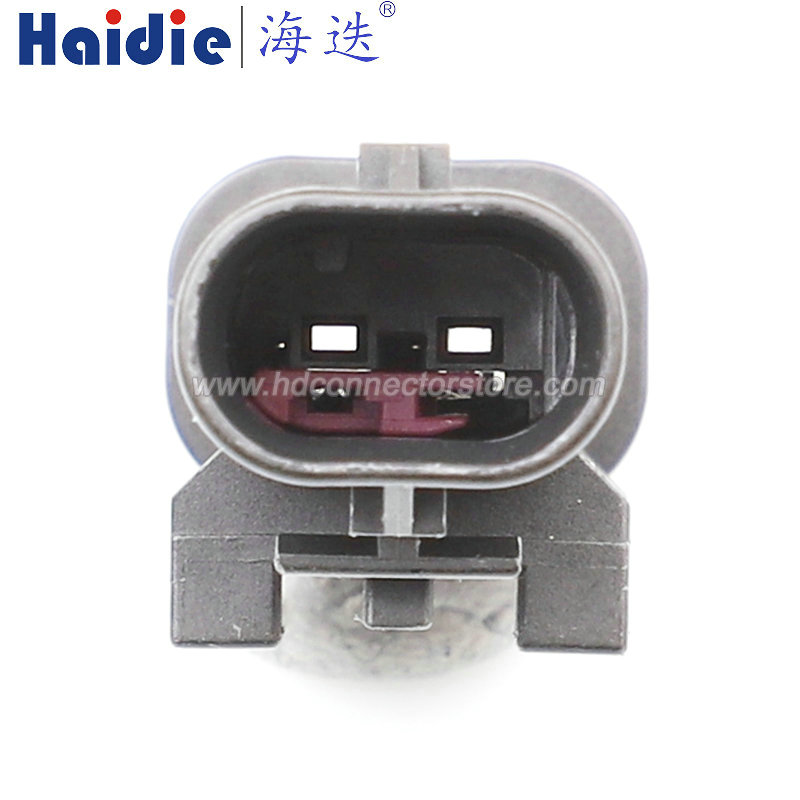 Auto connector 1-1703499-1/1-1703498-1
