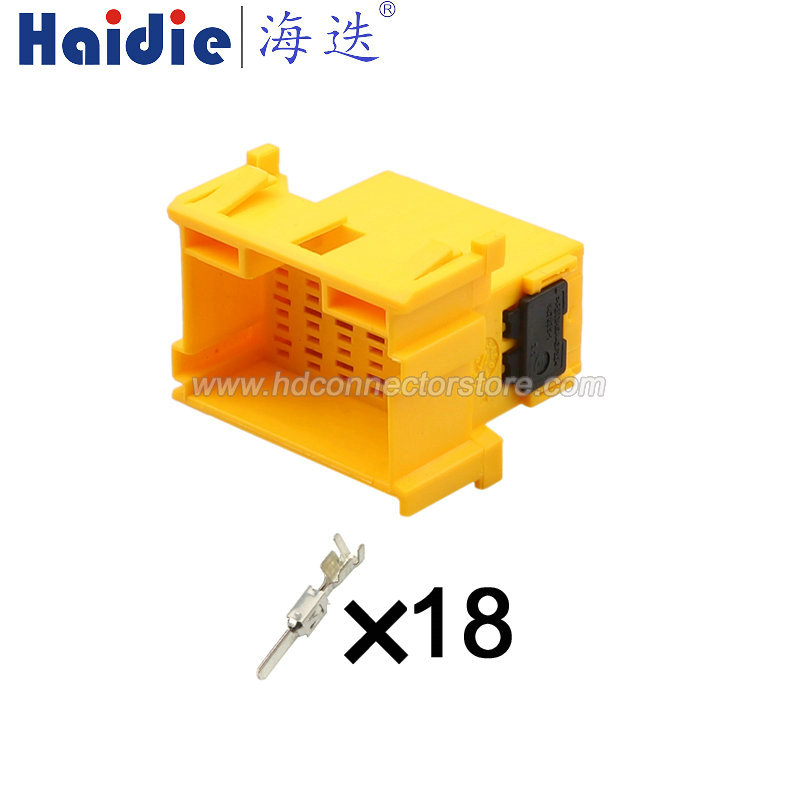 Auto connector 1-967629-4