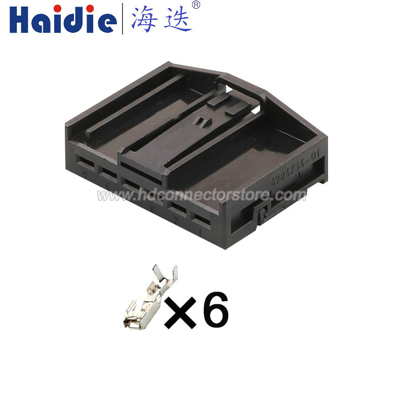 Auto connector 6984754-01