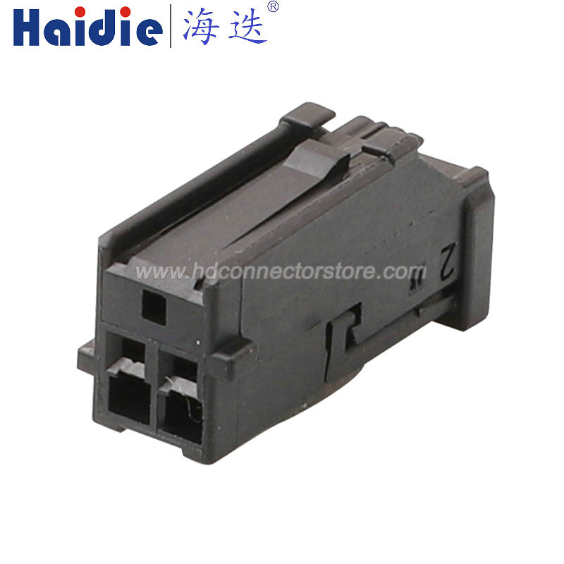 Auto connector 2138557-1