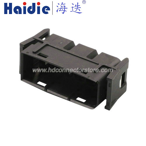 Auto connector 1-828878-1