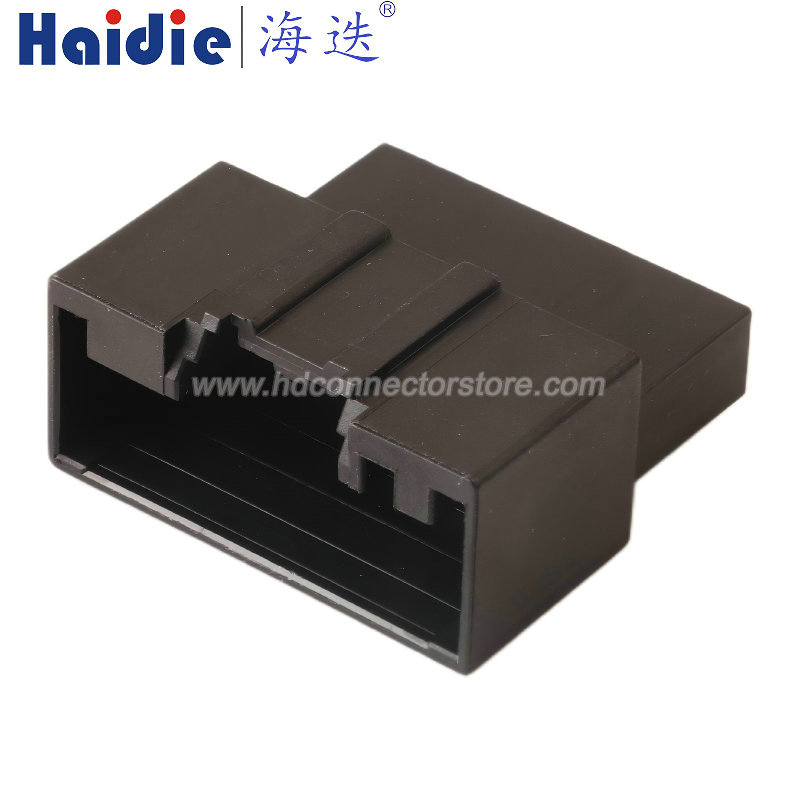 Auto connector HD267A-0.6-11