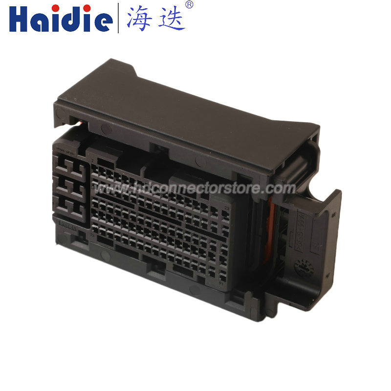 Auto connector MG654648-5