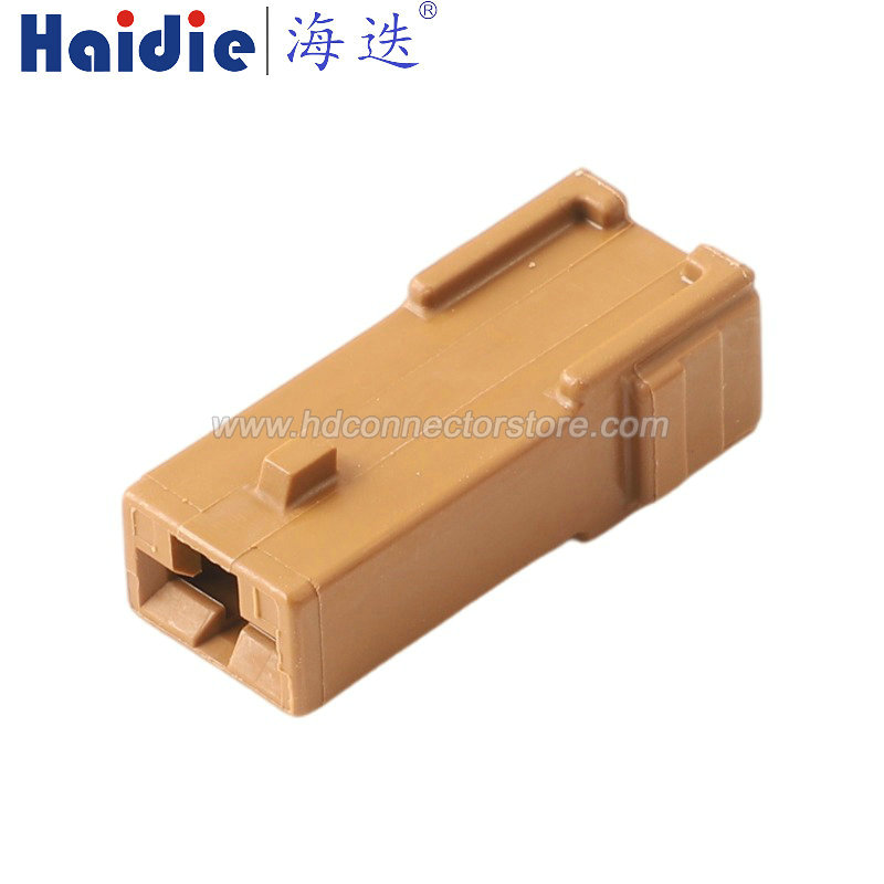 Auto connector 7123-6015-80