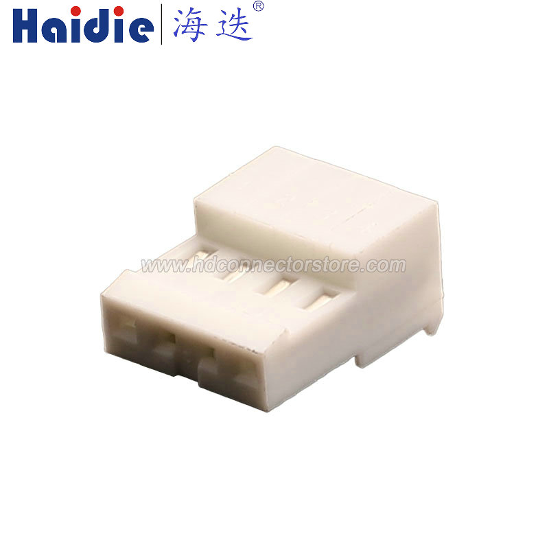 Auto connector 3-640441-4