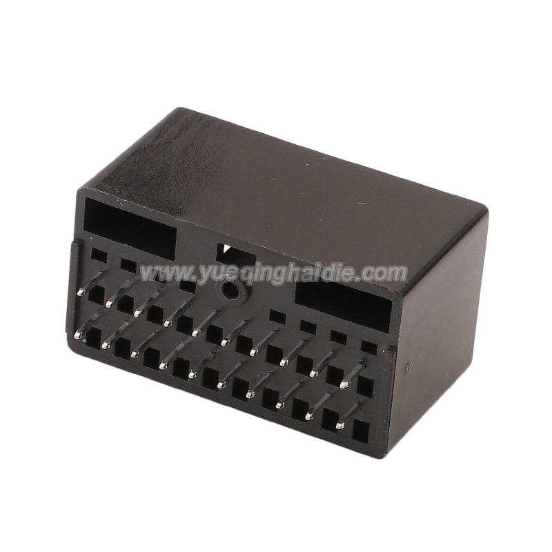Auto connector 172257-1