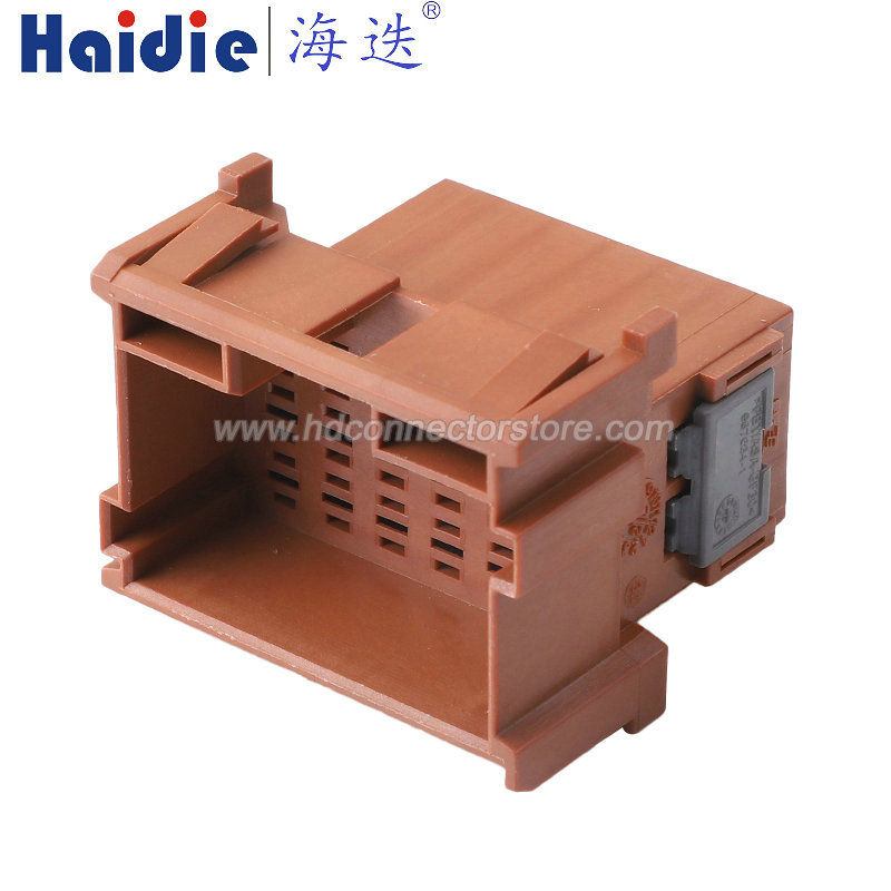 auto connector 1-967629-6