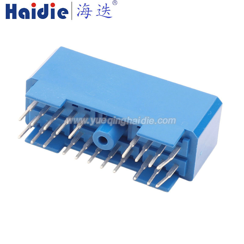 Auto connector 282526-7
