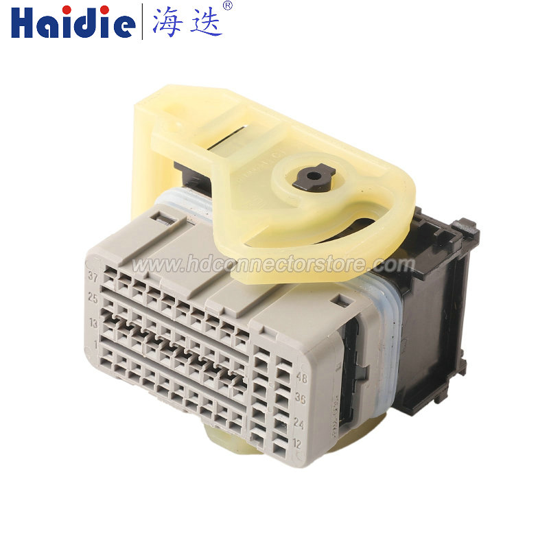 Auto connector 0-1719679-2/6-1719683-9/1719663-1