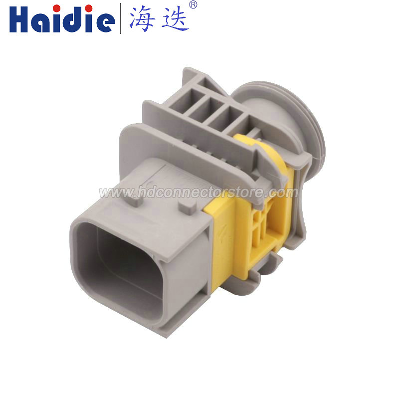 Auto connector 2-1703773-1