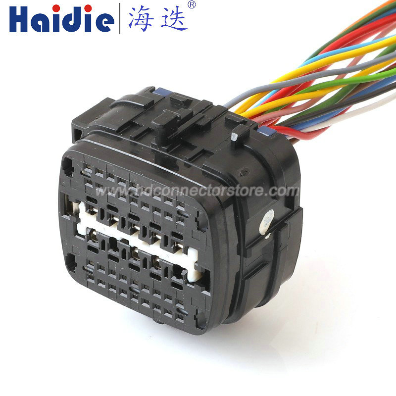 Auto connector 6185-0984