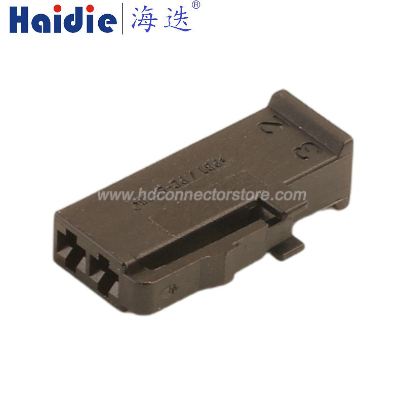 Auto connector 1-1452054-1