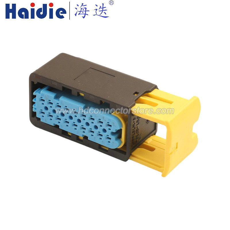 Auto connector 4-1563759-1