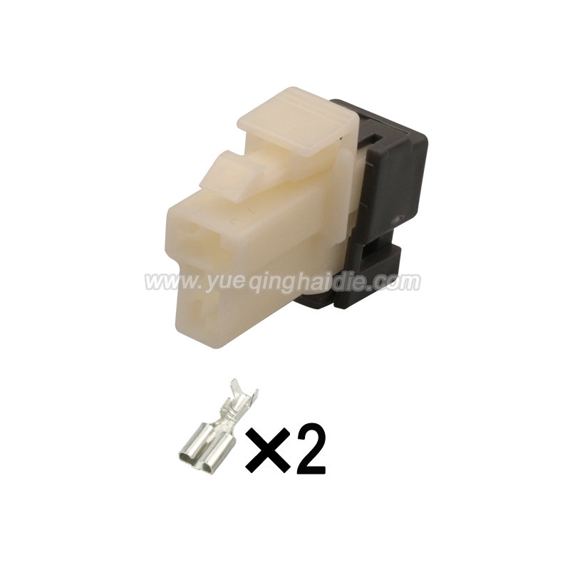 Auto connector PH776-02015