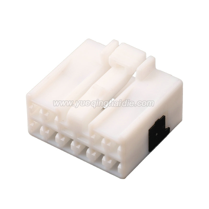 Auto connector MG612234