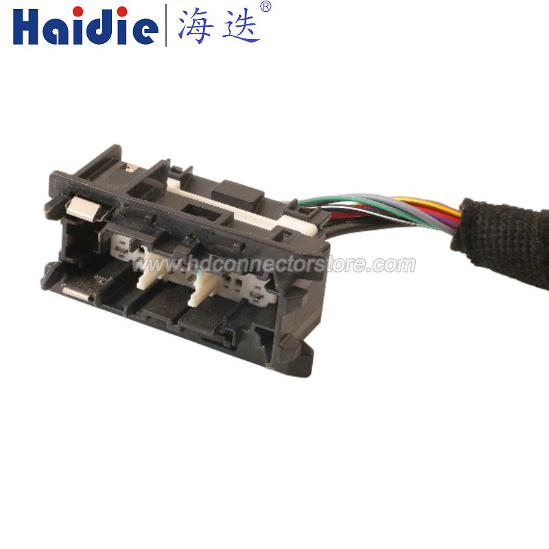 Auto connector HD208-0.6-2.8-11