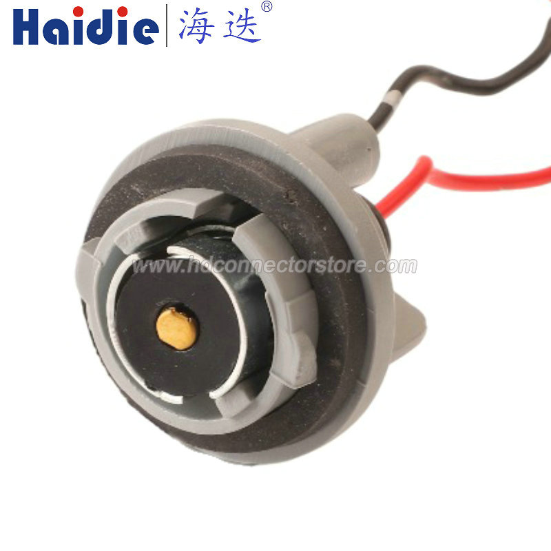 Lamp holder plug HDL-381