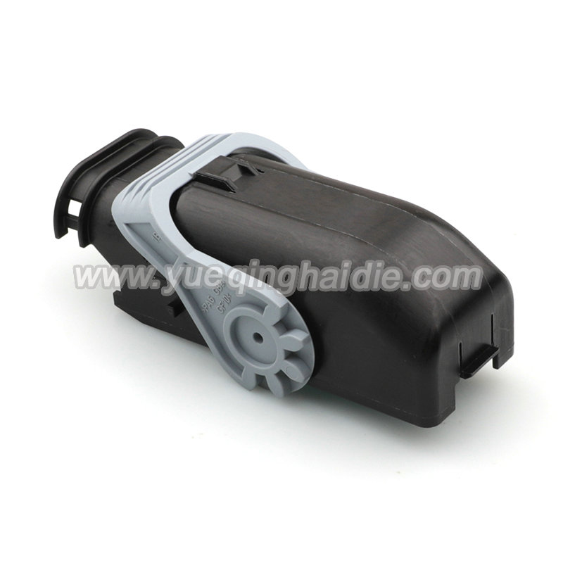 Cover 15494614