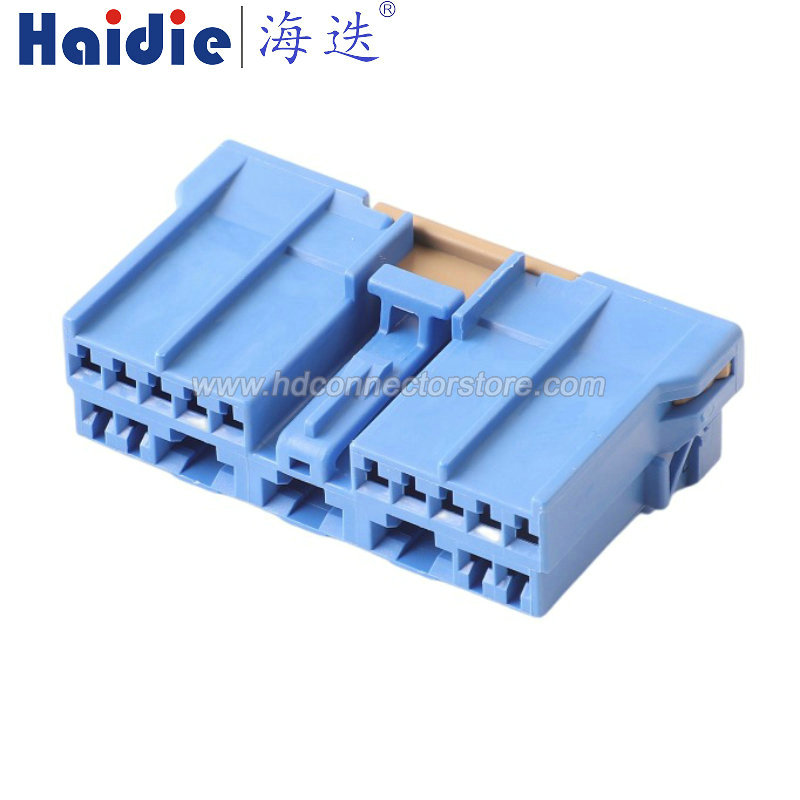 Auto connector MG610804-2/MG630788-7
