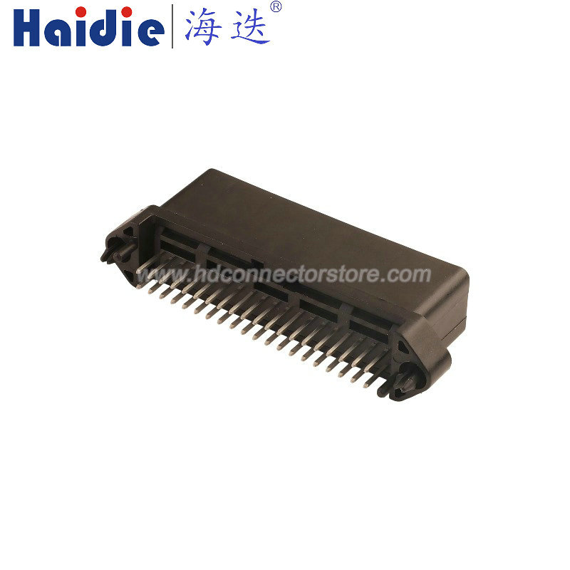 Auto connector 1-1379602-1