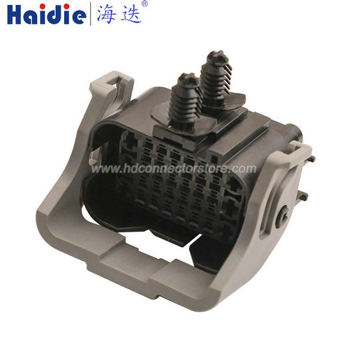Auto connector 2390421-1