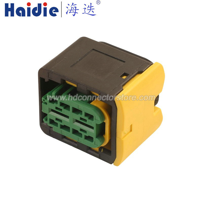 Auto connector 3-1564542-1