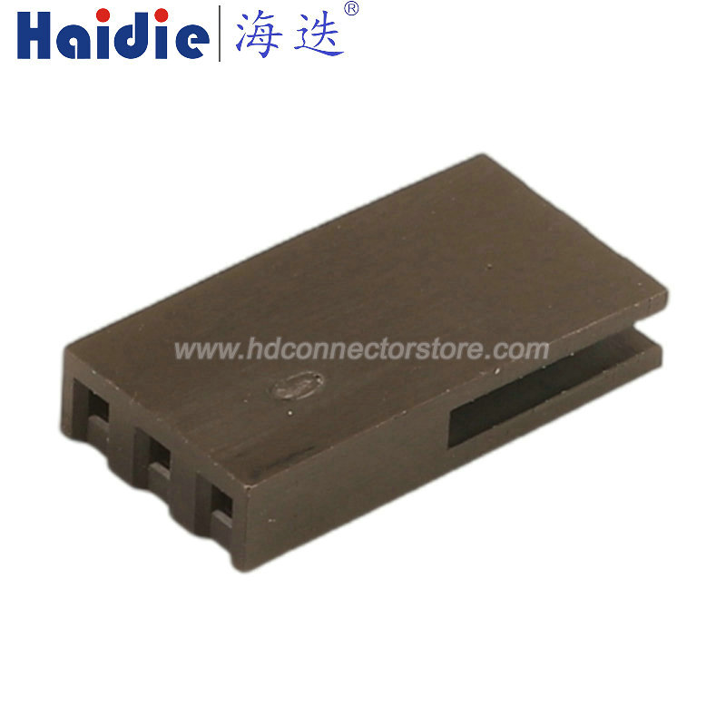 Auto connector HD038DC-0.6-21
