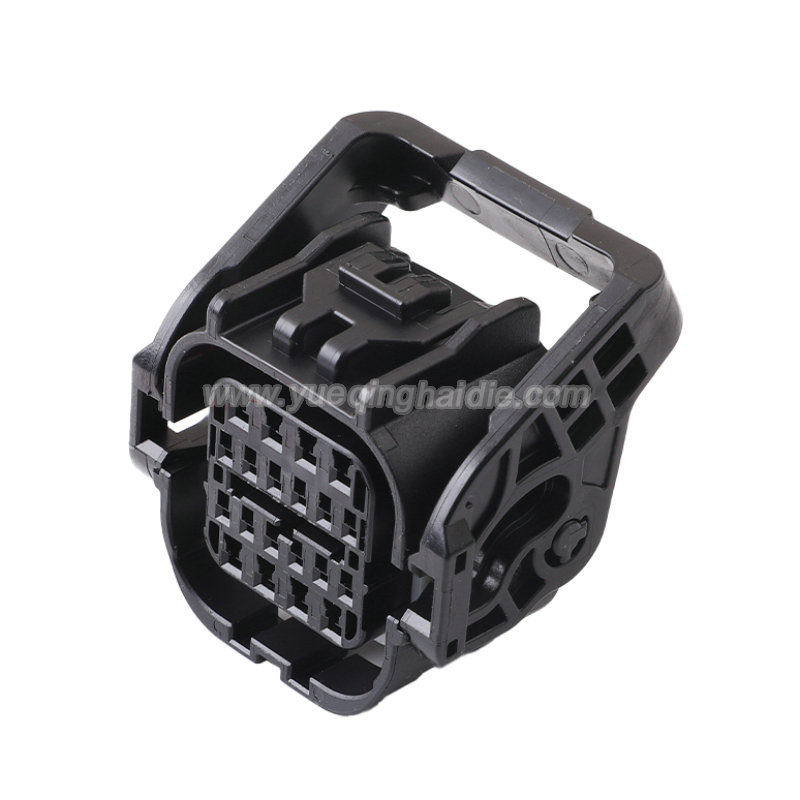 Auto connector MG657201-5