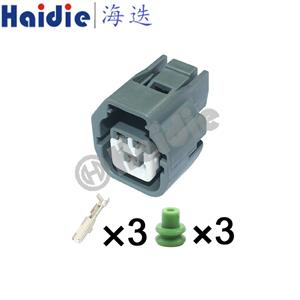 wiring connector MG641362-4