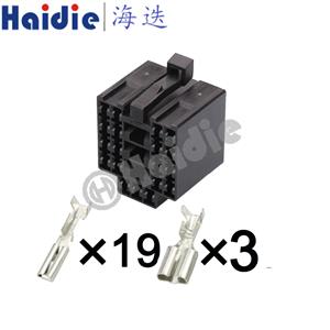 wiring connector MG610837