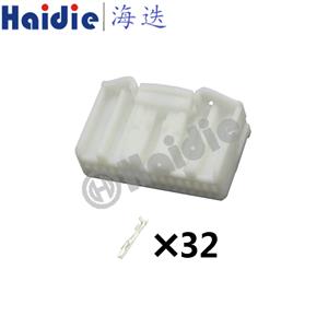 wiring connector 1318747-1/90980-12153