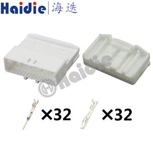 wiring connector 1612268-1  1318747-1/90980-12153