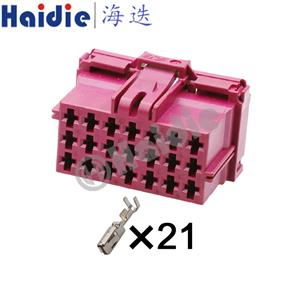 automotive connector and terminal  5-968975-1