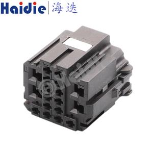 Auto connector 1-1743611-2