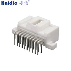 Auto connector MG640380