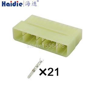 Auto connector 172510-1