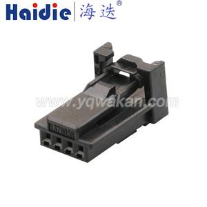 Auto Connector Inlude Terminals and Seals 1379658-1