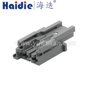 Auto Connector Inlude Terminals and Seals 1326490-3