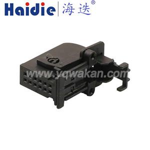 Auto Connector Inlude Terminals and Seals 1379096-3
