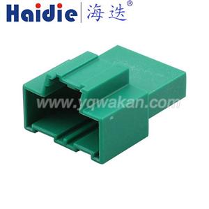 Auto connector HD204T-0.6-11