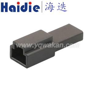 Auto Connector Inlude Terminals and Seals HD046B-0.6-11