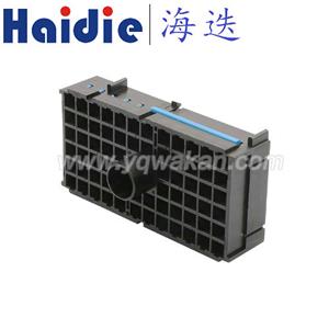 Auto Connector Inlude Terminals and Seals   HD683-2.8-21
