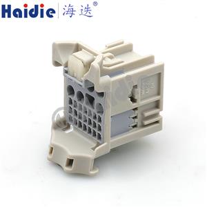 Female electrical automotive wire harness connector 160014-0003