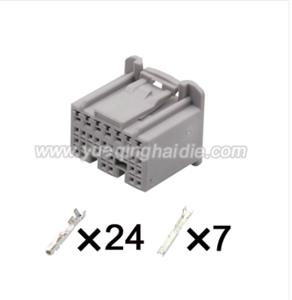 Female electrical automotive wire harness connector  7283-2930-40 HD312-0.6-1.2-21J