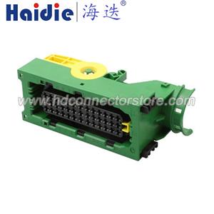 connector with terminal 5-1718321-3