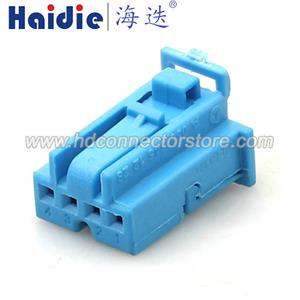 4 Pin connector with terminal 3-929170-4