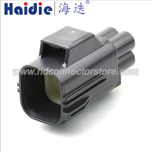 4 Pin connector with terminal 7282-5570-10