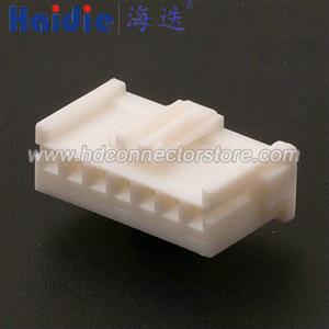 7 Pin wiring connector with terminal 917691-1