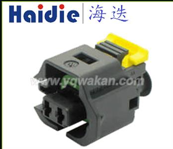 2 Pin connector with terminal 13595623