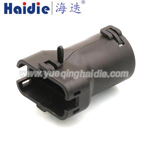 back shell 1028-015-1205  WJ065